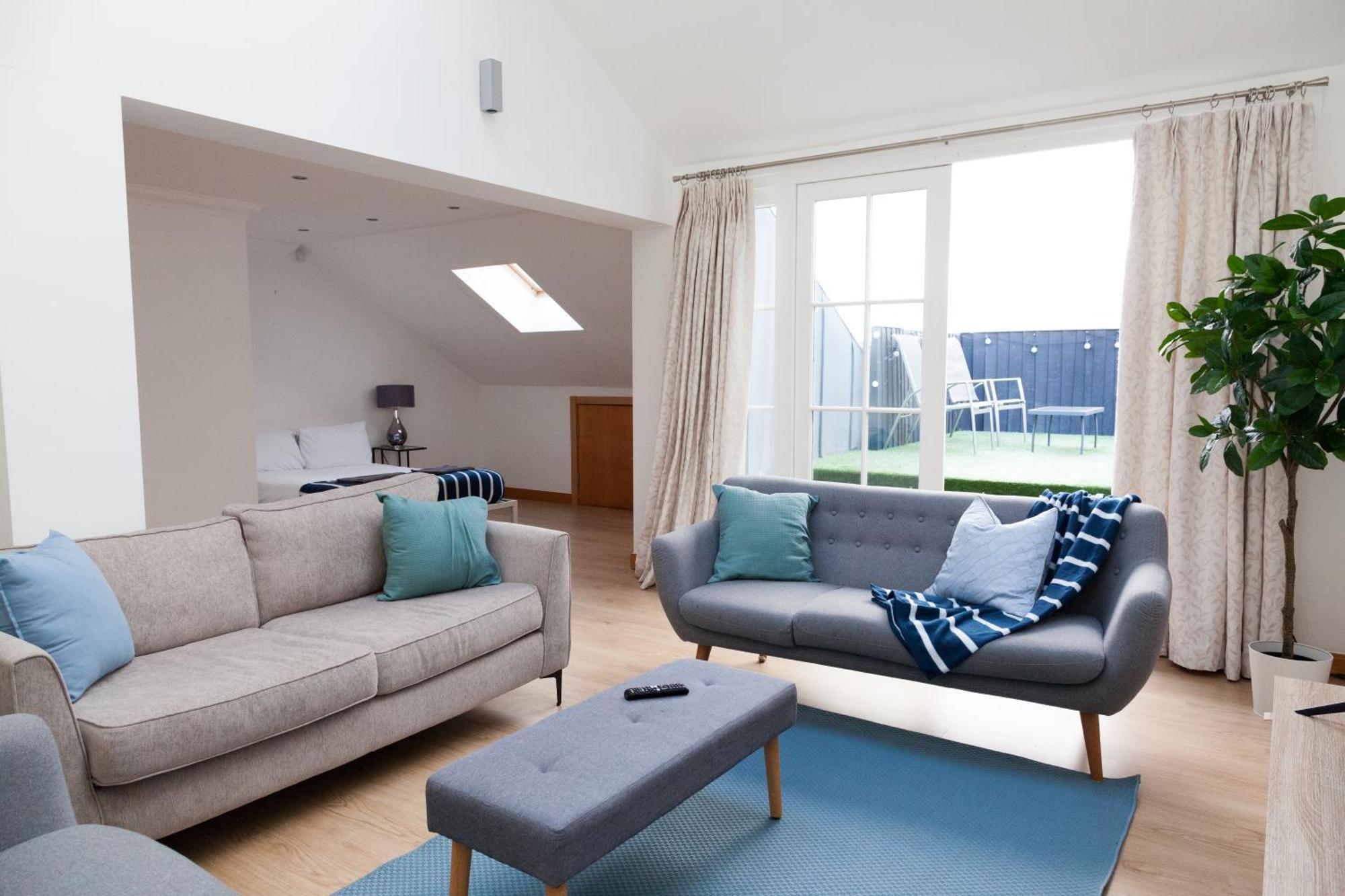 Weekly & Monthly Stays In Penthouse For Contractors Or Leisure Single Or Superking Beds Available 伯肯黑德 外观 照片